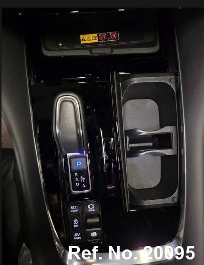  Toyota / Alphard Stock No. 20095